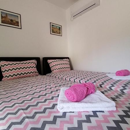 Prenociste Vojkic Apartamento Sombor Exterior foto