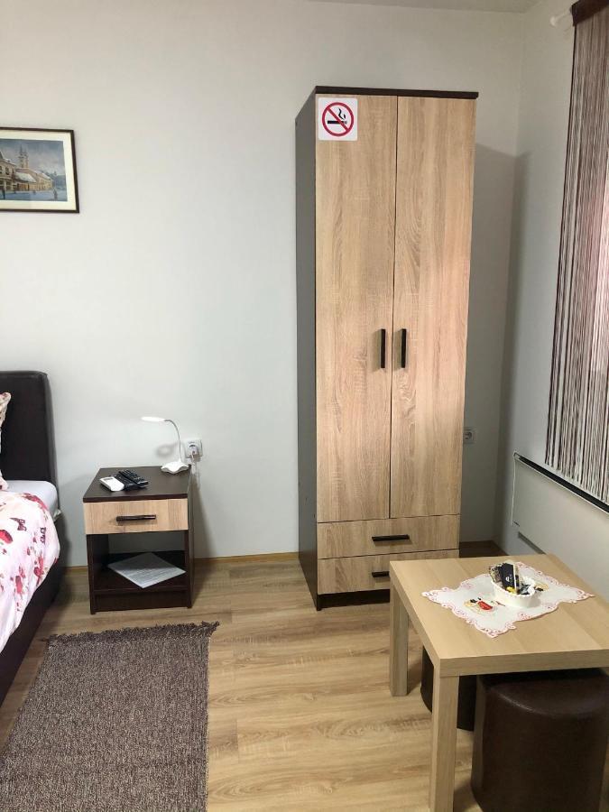 Prenociste Vojkic Apartamento Sombor Exterior foto