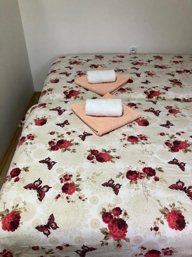 Prenociste Vojkic Apartamento Sombor Exterior foto
